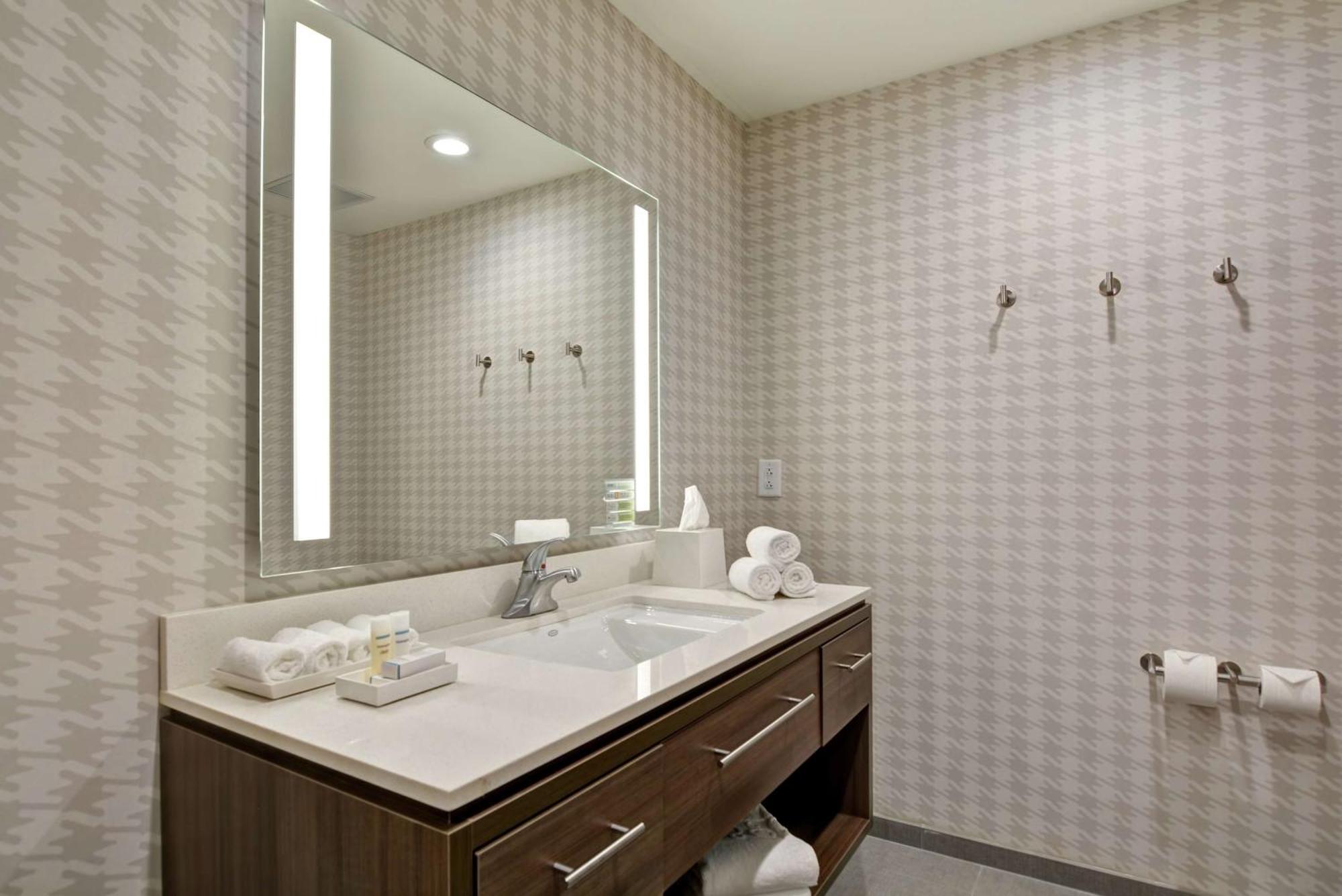 โฮม2 สวีท บาย ฮิลตัน ชาร์ลสตัน เวสต์ แอชลีย์ Hotel ภายนอก รูปภาพ